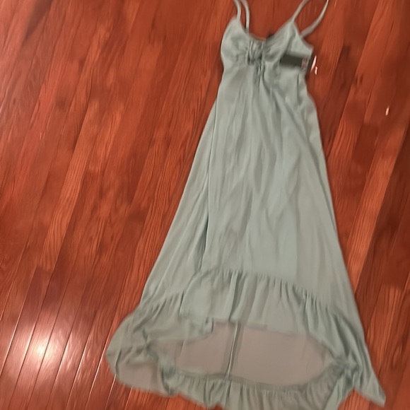 NWT beautiful light green dress multiple sizes available - Picture 4 of 4